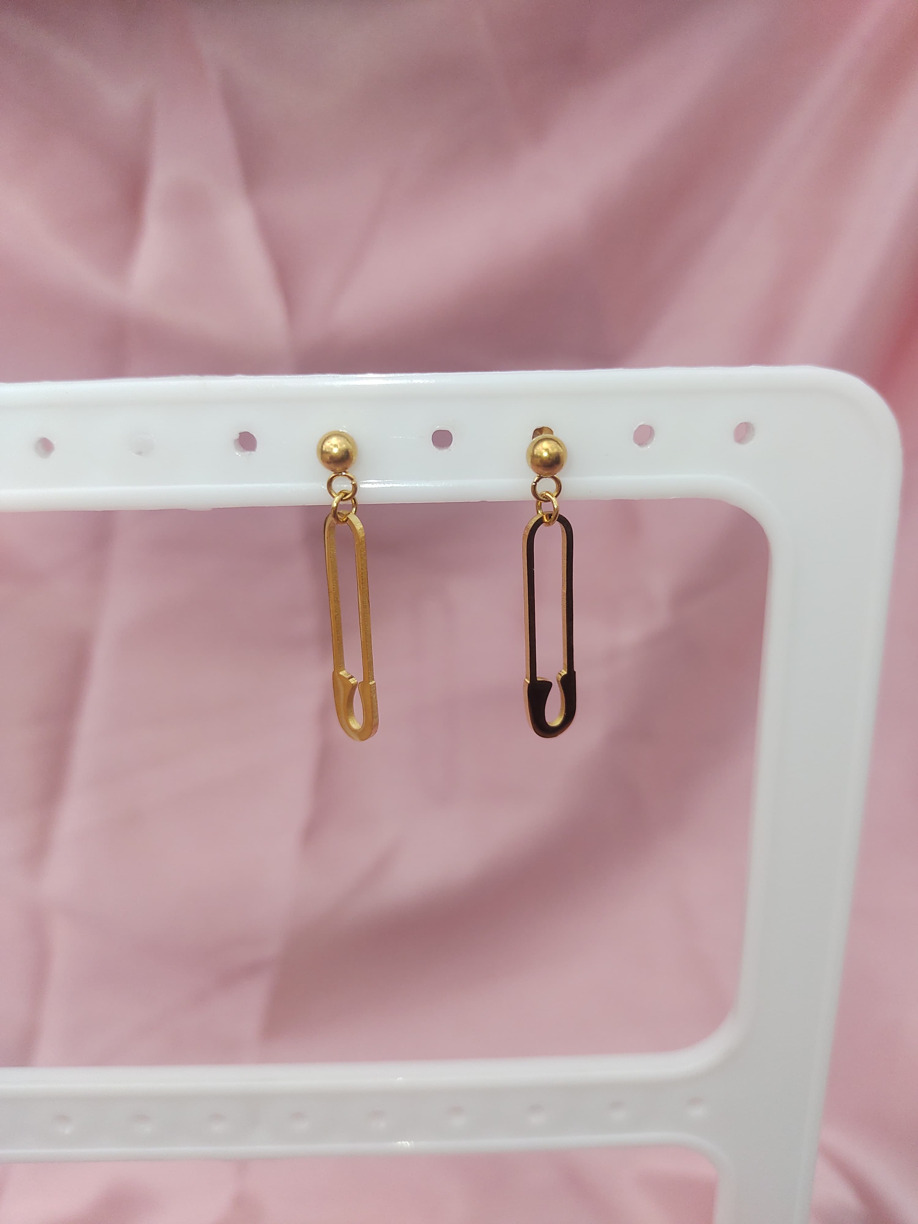 Aretes en forma de gancho